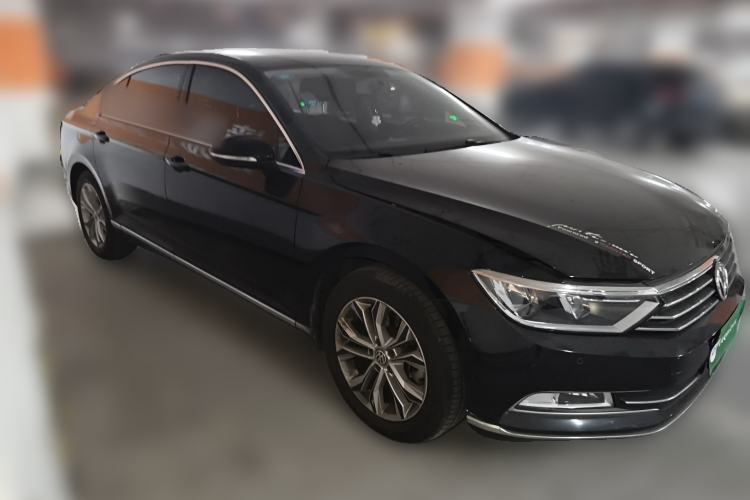 Used Volkswagen Magotan 2017 330TSI DSG Leading Model Exterior 2