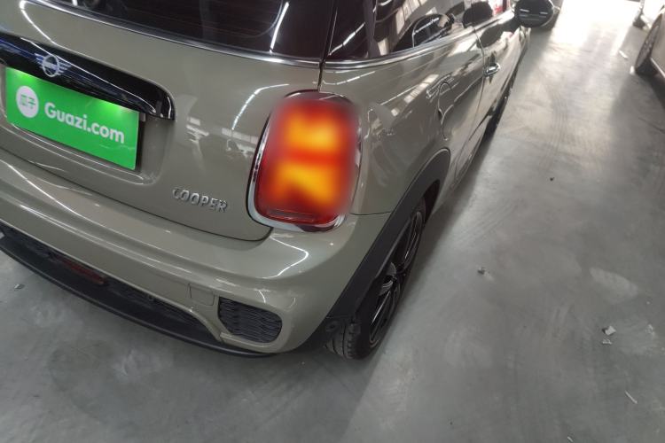 Used MINI 2018 1.5T COOPER Racing Driver Exterior 3