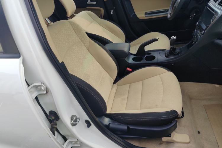 Used Haima Fumei 2014 M5 1.6L Manual Elite Model
