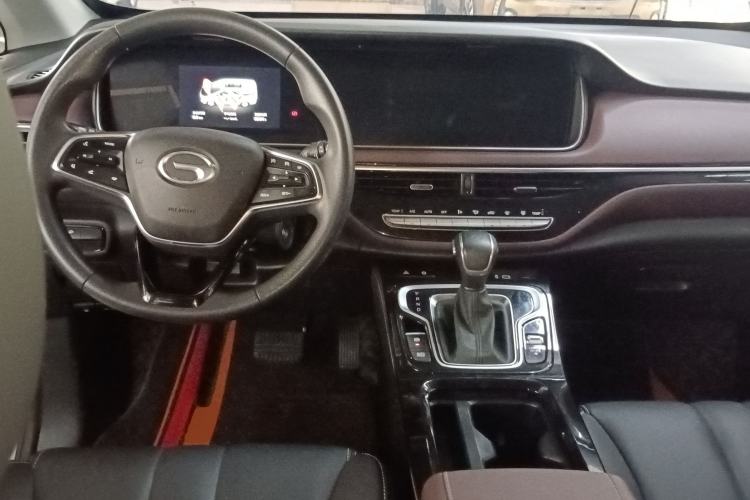 Used GAC Trumpchi M6 2023 PRO 270T DCT Elite Edition Center Console