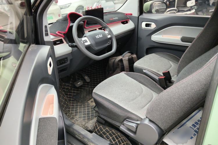 Used Chery QQ Ice Cream 2022 170km Sundae Phosphate Lithium-Ion