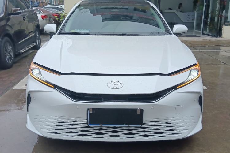 Used Toyota Camry 2024 2.0G Prestige Edition
