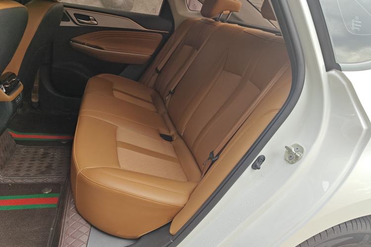 Used AION S Plus 2025 Travel Edition 52.998 kWh Left Rear Seat