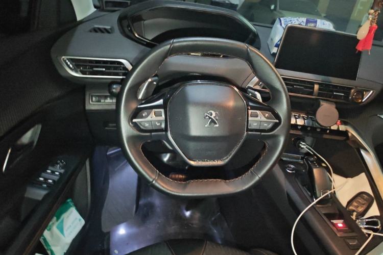 Used Peugeot 5008 2017 380THP 7-Seater Elite Edition