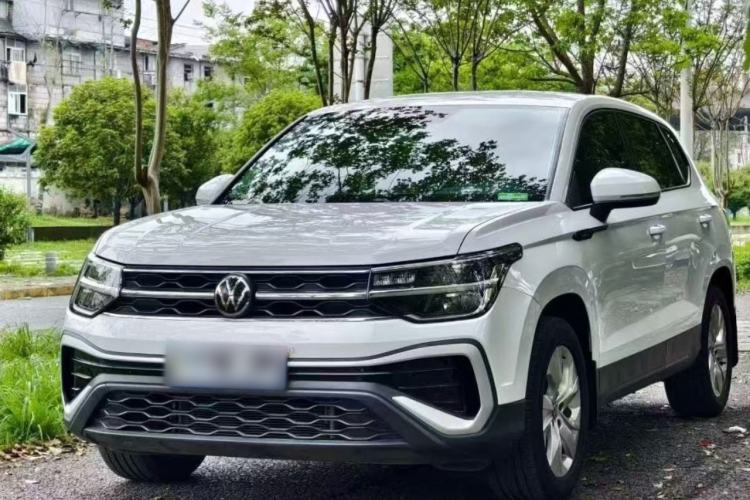 Used Volkswagen Tharu 2023 300TSI Two-Wheel-Drive Crescent Edition