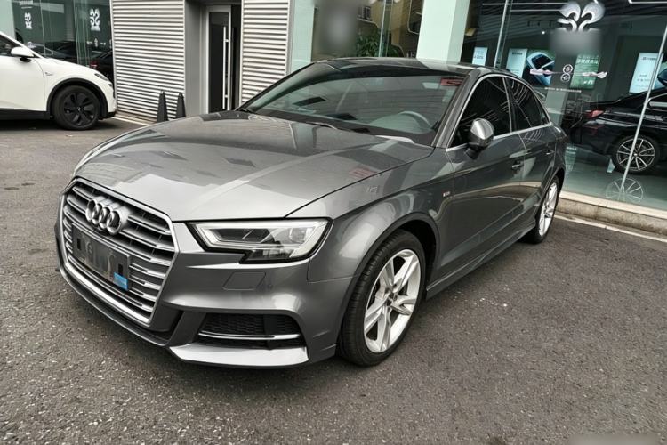 Used Audi A3 2020 Limousine 35 TFSI Fashion Edition China VI Emission Standard