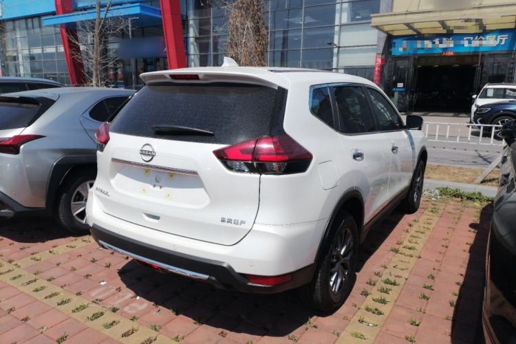 Used Nissan X-Trail 2025 Honor 2.0L Two-Wheel Drive Leading Edition Rear Right 45 Deg