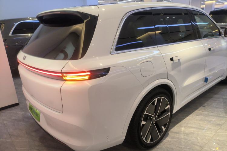 Used Li Auto L8 2025 Ultra Smart Refreshed Edition
