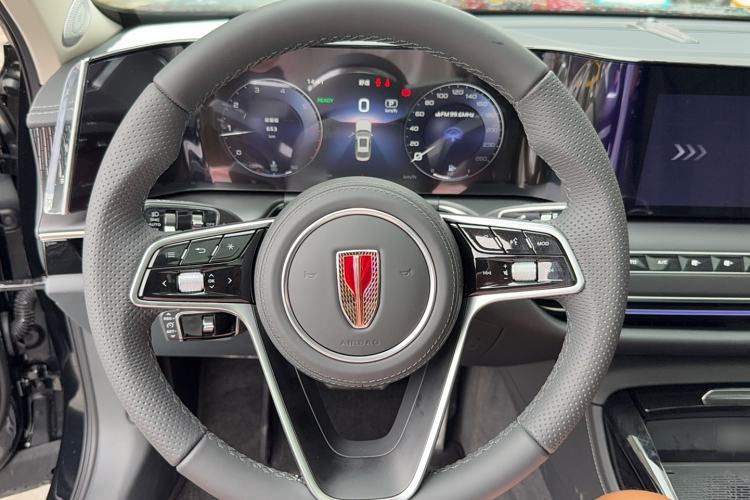 Used Hongqi H9 2025 Model Facelifted 2.0T Two-Wheel Drive Flag-Style Luxury Business Edition, 5 Seats
