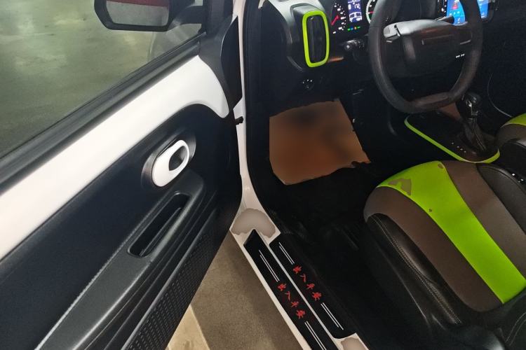 Used Roewe Clever 2021 302 km New Four-Seater Super-Efficient Version