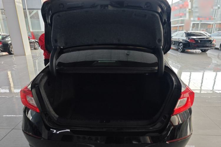 Used Honda Accord 2018 230TURBO Comfort Edition China VI Emission Standard Trunk