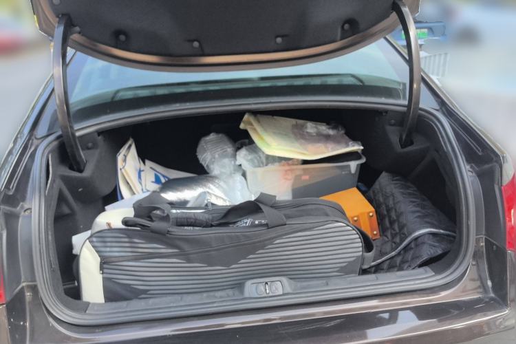 Used Citroen C5 2013 2.0L Automatic Luxury Model Trunk