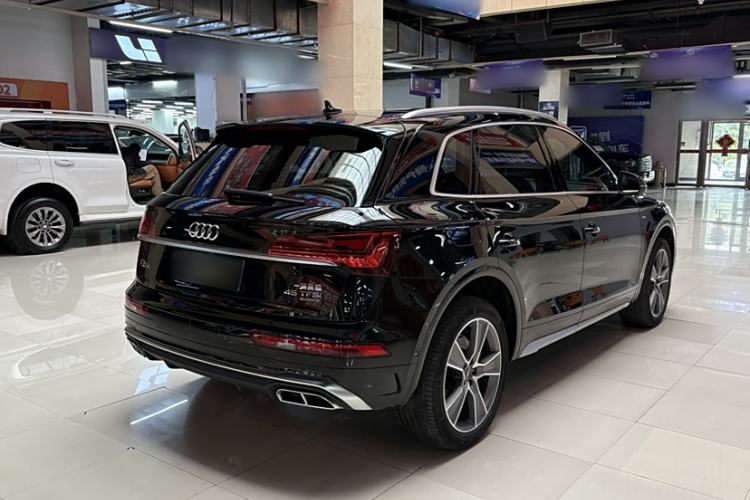 Used Audi Q5L 2022 Updated 45T Luxury Dynamic Version

