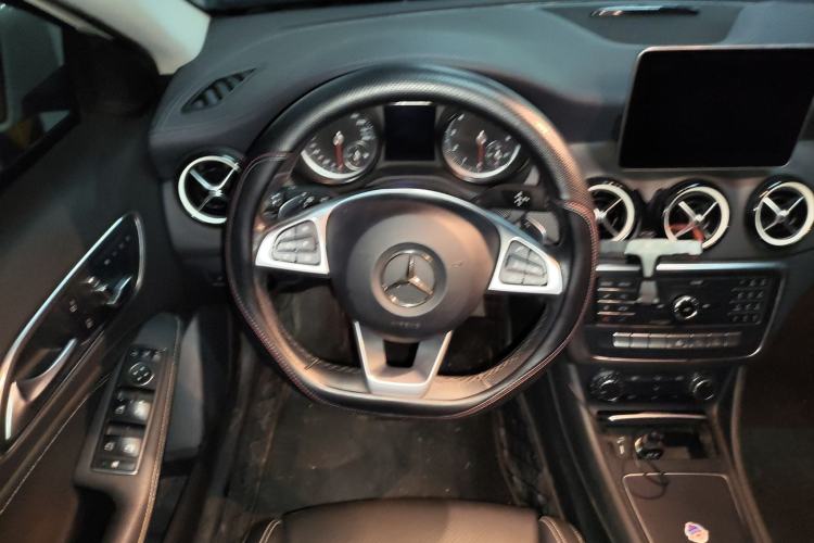 Used Mercedes-Benz GLA 2019 GLA 200 Fashion Model