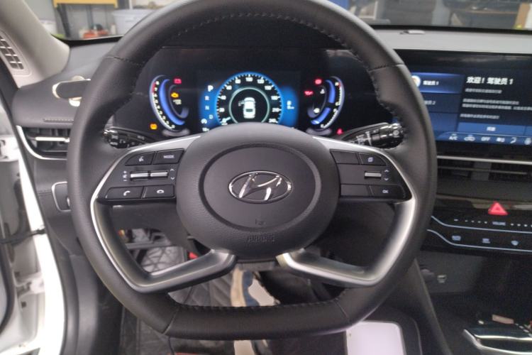 Used Hyundai Mistra 2021 1.8L CVT GLX Elite Edition
