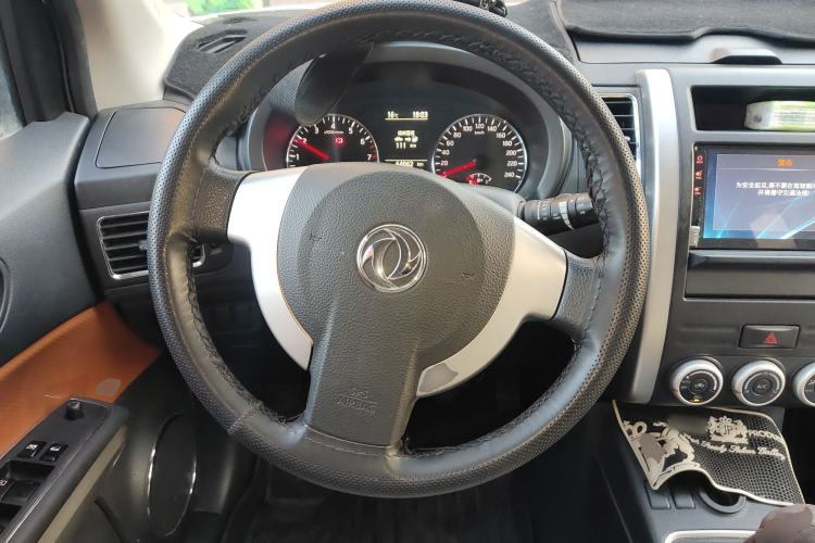 Used Dongfeng Fengdu MX6 2016 2.0L Manual Two-Wheel Drive Navigation Edition Steering Wheel