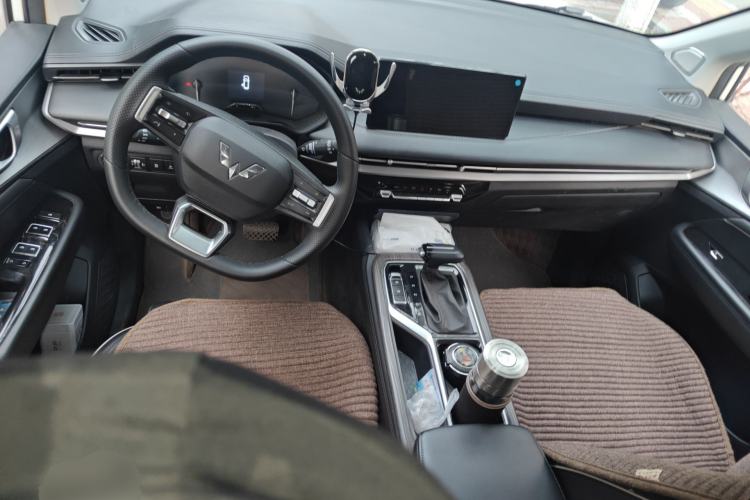 Used Wuling Jiachen 2022 1.5T CVT Deluxe Flagship Edition Center Console