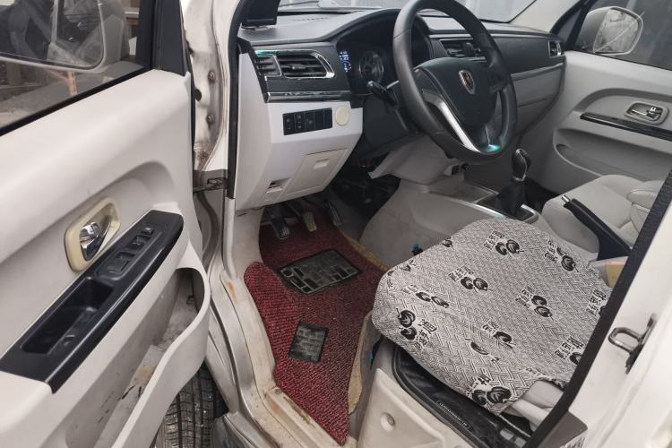 Used Jinbei New Hiace X30L 2016 1.5L Wealth Edition Van DLCG14 Driver Seat