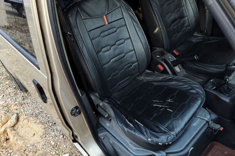 Used Wuling Rongguang 2020 1.5L Extended Basic Version China VI Standard L3C Right Front Seat