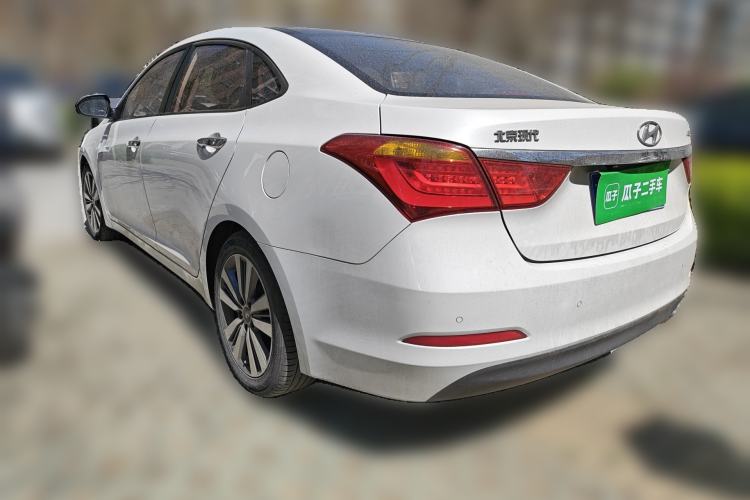 Used Hyundai Mistra 2014 1.8L Automatic Deluxe DLX Model Rear Left 45 Deg