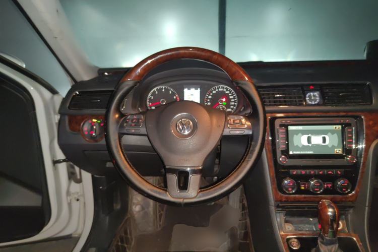 Used Volkswagen Passat 2013 2.0 TSI DSG Ultimate Edition Steering Wheel