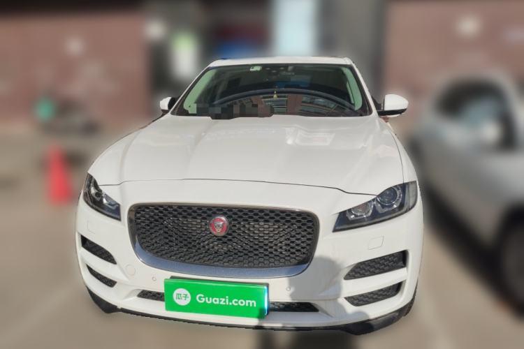 Used Jaguar F-PACE 2018 2.0T Two-Wheel Drive Urban Deluxe Edition
