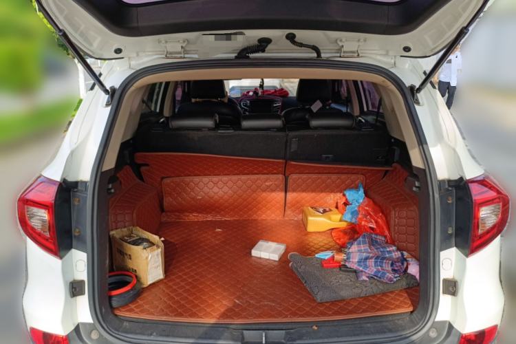 Used BYD Song 2017 Gaishi Upgrade Edition 1.5TI Manual Elite Model
