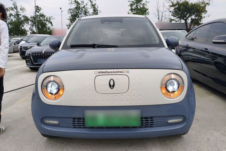 Used ORA Black Cat 2022 351 km Range Luxury Version Lithium-Ion Battery Front