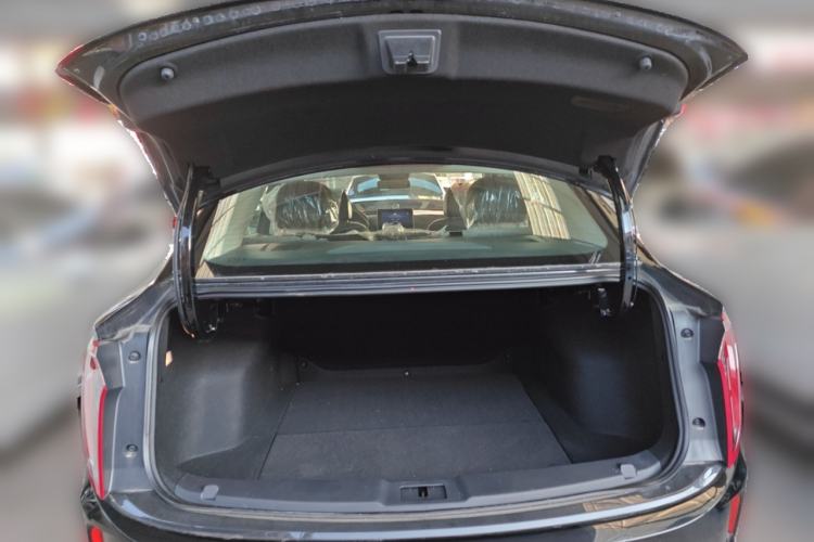 Used Hongqi E-QM5 2023 Revised Version Basic Travel Edition
