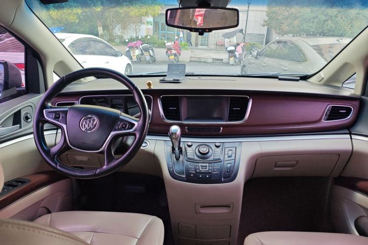 Used Buick GL8 2014 3.0L GT Luxury Business Haoya Edition