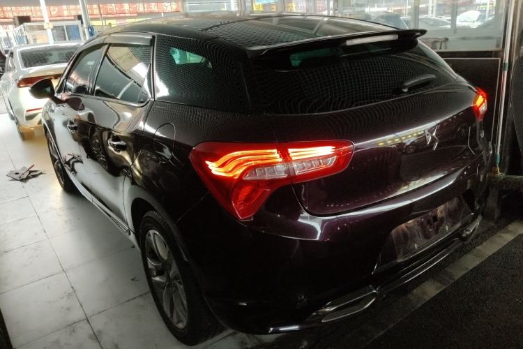 Used DS 5 2014 1.6T Luxury Edition THP160
