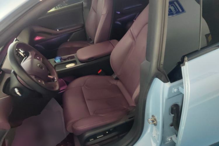 Used Nio ET5T 2023 75 kWh Touring Left Front Seat