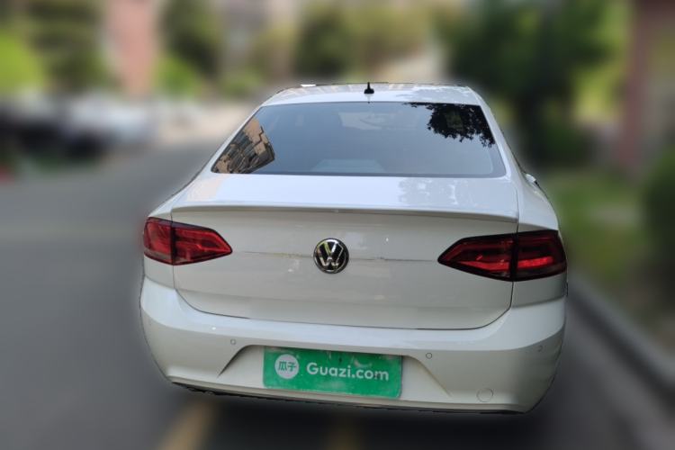 Used Volkswagen Lamando 2017 280TSI DSG Luxury Edition
