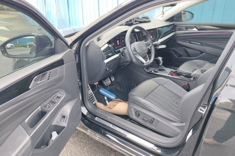 Used Volkswagen Passat 2022 330TSI Elite Edition Driver Seat