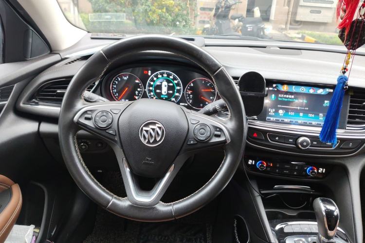 Used Buick Regal 2017 28T Prestige Model