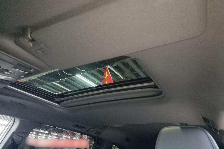 Used Toyota SIENNA 2024 2.5L Hybrid Four-Wheel Drive Prestige Edition Headliner