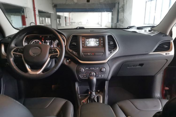 Used Jeep Cherokee 2016 2.4L Leading Edition