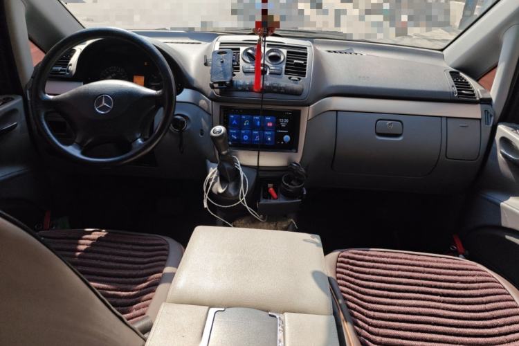 Used Mercedes-Benz Vito 2010 2.5L Elite Edition Center Console