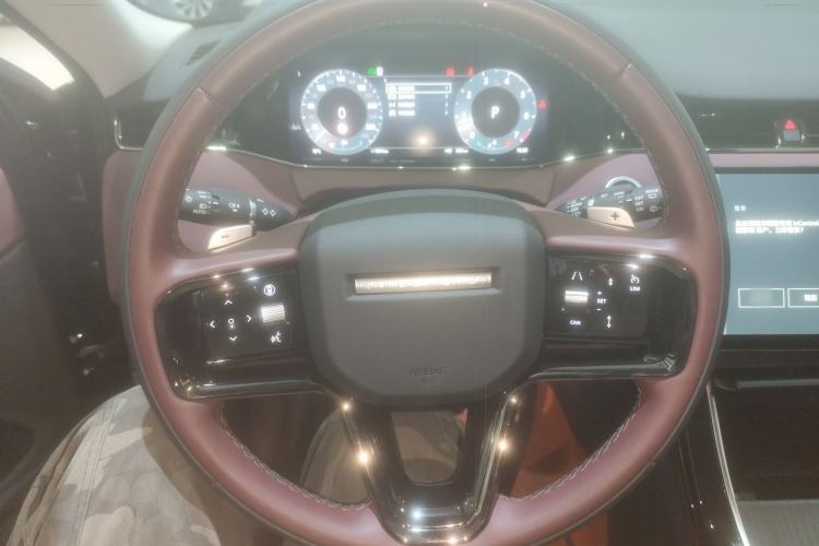 Used Land Rover Range Evoque 2024 Aurora L 249 PS Prestige Light-Chasing Edition Steering Wheel