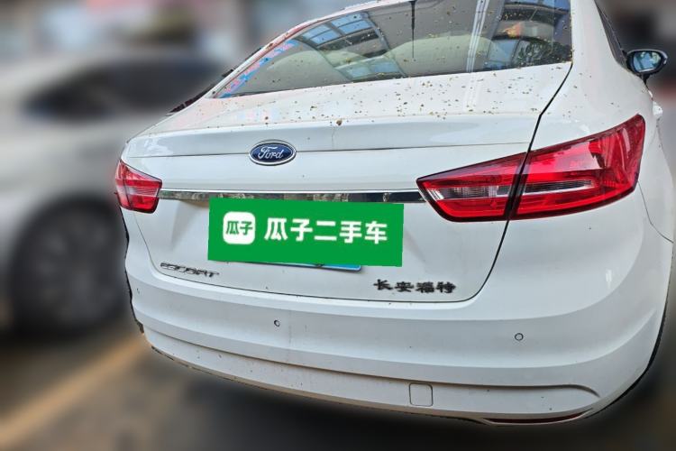 Used Ford Escort 2015 1.5L Automatic Fashion Model