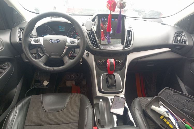 Used Ford Kuga 2015 1.5L GTDi Two-Wheel Drive Fashion Edition Center Console