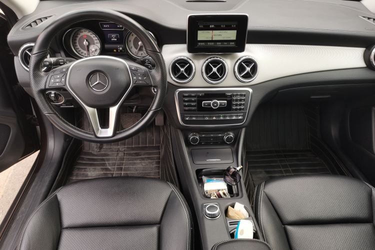 Used Mercedes-Benz GLA 2015 GLA 220 4MATIC Fashion Model