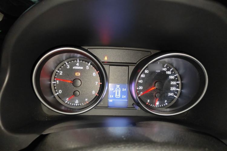 Used Haval H6 2013 Upgraded Model 1.5T Manual Two-Wheel Drive Elite Version
