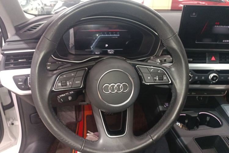 Used Audi A4L 2022 40 TFSI Fashion Dynamic Model Steering Wheel