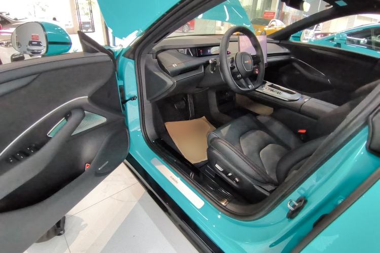 Used Xiaomi Auto SU7 2024 Rear-Drive Long-Range Intelligent Driving Version Driver Seat