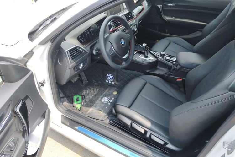 Used BMW 2 Series 2018 220i Convertible Coupe Sports Design Package