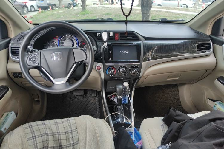 Used Honda Crider 2013 1.8L automatic luxury edition