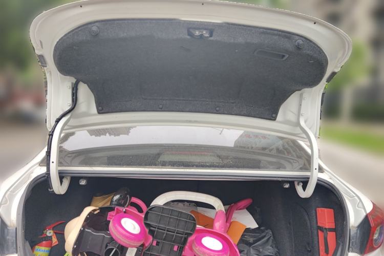 Used Mazda 3 Axela 2017 Sedan 1.5L Automatic Luxury Model Emission Standard China V