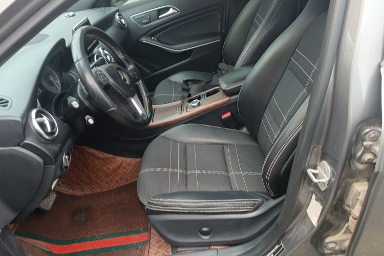 Used Mercedes-Benz A-Class 2013 A 200 Urban Edition Left Front Seat