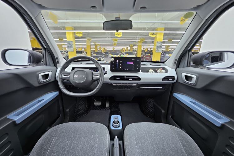 Used Geely Galaxy Panda 2023 Panda Mini 200km Endurance Bear Interior 1